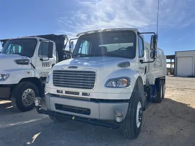 USED 2024 Freightliner M2 106 WT
