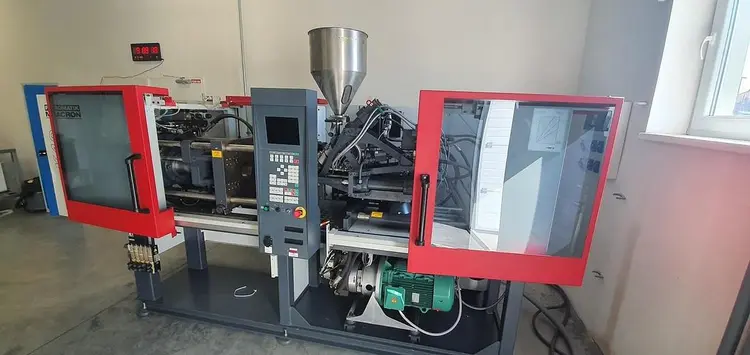 Used 1995 FERROMATIK MILACRON K40 Injection Molding Machines CZ | Amaron s.r.o. #1064684