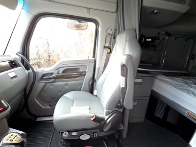 USED 2019 KENWORTH T680