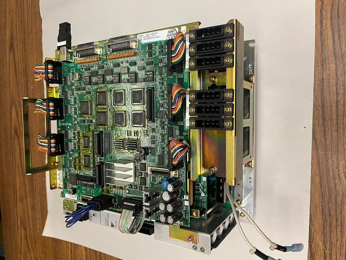 Used YASKAWA CACR-UP6AAC Servo Drives | Surplus Asset Holdings #1226646