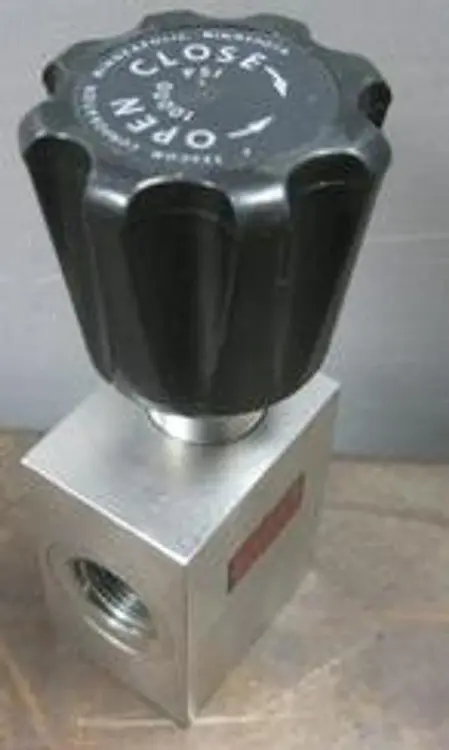 Used _UNKNOWN_ CO-82 WITH INSTRUCTION MANUAL. . Valves/Fittings Texas US | Bamko Surplus Process Equipment #930405
