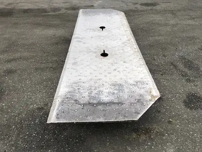 117" x 37" Metal Ramp