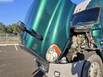 USED 2012 FREIGHTLINER CASCADIA 125