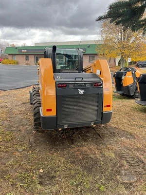 New | in-Stock 2025 CASE SR240B Skid Steer Loaders Maine US | Beauregard Equipment #1511198