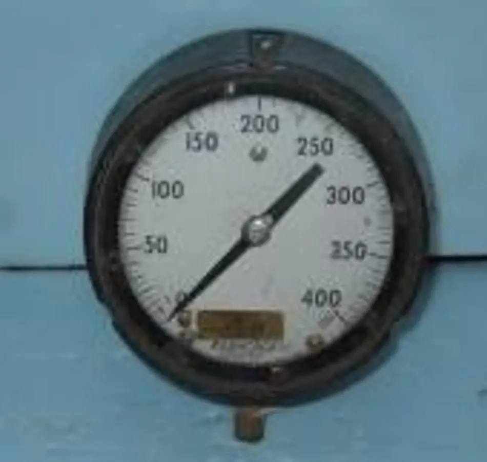 QTY. 1. ASHCROFT DURAGAUGE 0-400PSI. ....