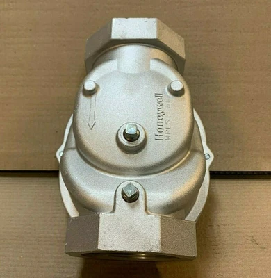 Honeywell V5055B1085 Solenoid Valve [New]