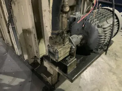 SELMA VERTICAL INDUSTRIAL BALER . STOCK# 1263622