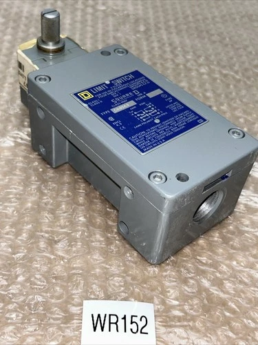 NEW SquareD CR 65B2