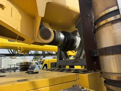 USED 2004 GROVE TMS900E