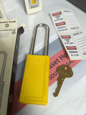 New | in-Stock MASTER LOCK 411LTYLW Safety Products (Other) Ohio US | Surplus Asset Holdings #1508181