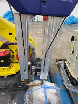 2024 FANUC NEW FANUC R2000IC AND M900IB SPOT WELDING AND MATERIAL HANDLING Robots | Maurice Cohen (12)