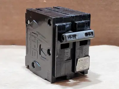 15 Amp 2 Pole 120/240 Volts Circuit Breaker