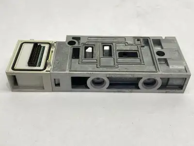 VQ4000 | SMC  Pneumatic Manifold Base Unit - Used