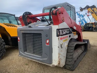 Used 2022 TAKEUCHI TL12V2 CR VERTICAL LIFT SKIDSTEER Skid Steer Loaders Alberta CA | Adcock Equipment #1418139