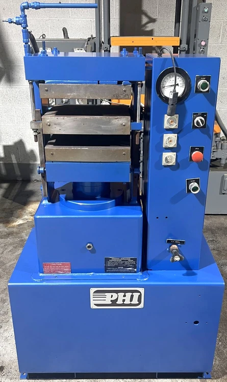 Used 1989 PHI PHI B333C-1-M-C PRESS Molding Presses | Alma Machinery #899351