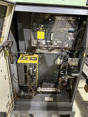 Used 2002 FANUC R-2000IA/165R Robots Michigan US | Aucto #1332264