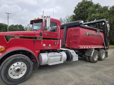 USED 2013 PETERBILT 365