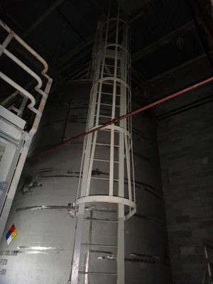 15,000 Gallon 304 Stainless Vertical Tank