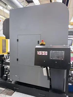 USED 2015 Hurco VMX42UI