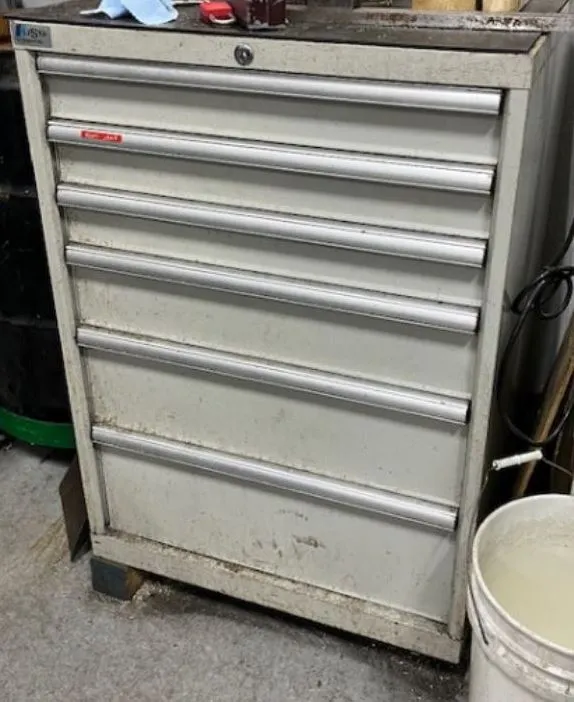 Used _UNKNOWN_ _UNKNOWN_ Tool Box Massachusetts US | A. Green Co. #495661