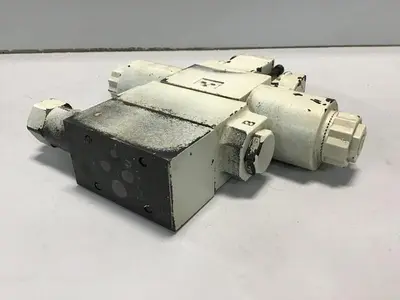 USED YUKEN DSG-01-3C4-D24-6072