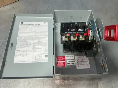 Used GE ABB THN3321 Switchgears Ohio US | HGR 24 #1280236