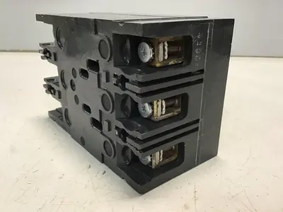 USED GE TED136100XL / DISCONNECT