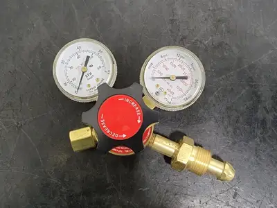 Carbon Dioxide Gas Regulator Gauge, 0-60 PSI