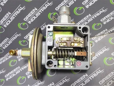 Square D 9012 AMW-3 Pressure Switch 1-20 PSI Used
