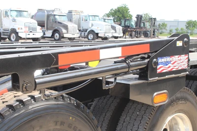 New | in-Stock 2027 PETERBILT 548 Rolloff Trucks Texas US | Roll Off Truck World #1492013