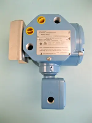 USED Micro Motion 5700 R12 AB2AZZZ AAZZZ