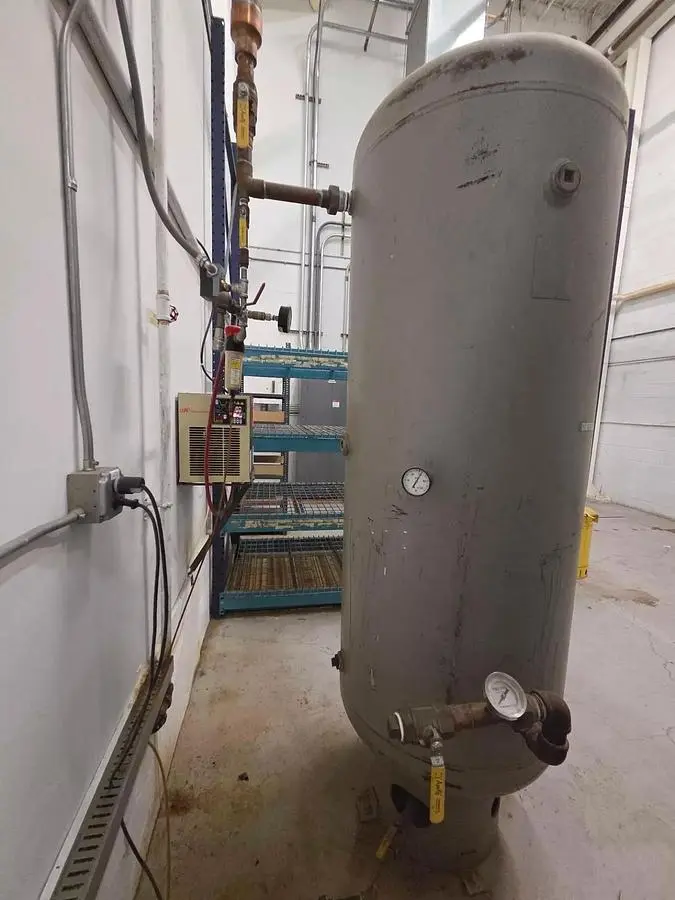 Used KARGARD INDUSTRIES AIR TANK Pressure Tanks Pennsylvania US | Global Equipment International, LLC #1270535
