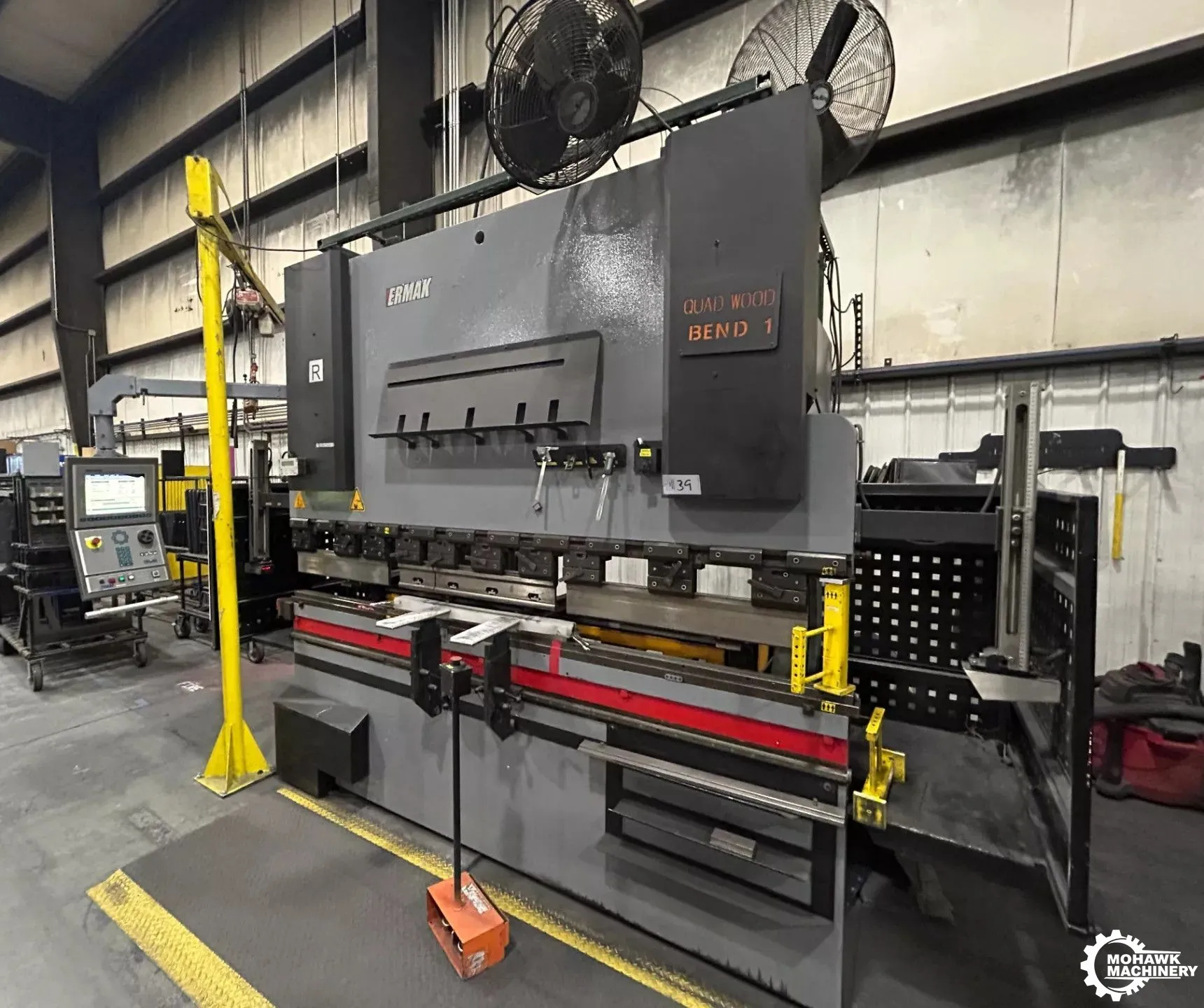8' ERMAK "CNCAP8X132" 132-TON CNC HYDRAULIC PRESS BRAKE w/4-AXIS CNC BACK GAUGE
