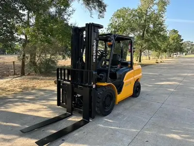 USED 2017 HYUNDAI 45D-9F