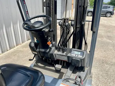 Used 2016 TOYOTA 8FBE18U 3-Wheel Sit down Electric Counterbalance Forklifts Texas US | TB Forklifts #1274993
