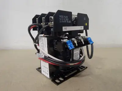 NEW SQUARE D LA9TFD32X