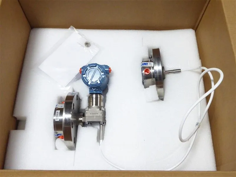 USED ROSEMOUNT ANALYTICAL 300S1AAK5M5
