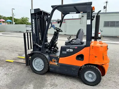 Used 2007 DOOSAN D25S-5 Misc Forklifts Florida US | Truck and Van Outlet #1506281