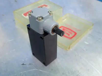 Used CLIPPARD MINIMATIC LVA3 Parts (Hydraulics and Pneumatics) Ohio US | HGR 24 #907464