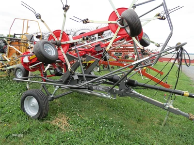 New | in-Stock 2024 MASSEY FERGUSON TD776TRC Tedders Pennsylvania US | Zimmerman Farm Service #1409943