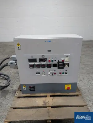USED APV 19 MM APV Baker Perkins Twin Screw Extruder, Model MP-19-TC