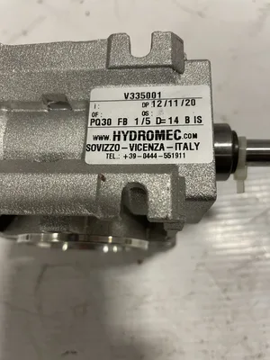 Hydromec V335001 Right Angle Dual Worm Gearbox/Speed Reducer 1:5