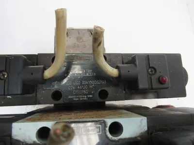 Denison 4D01 35 208 0302 00A 1G 0Q 327 Hydraulic Valve Bank Assembly W/ Manifold