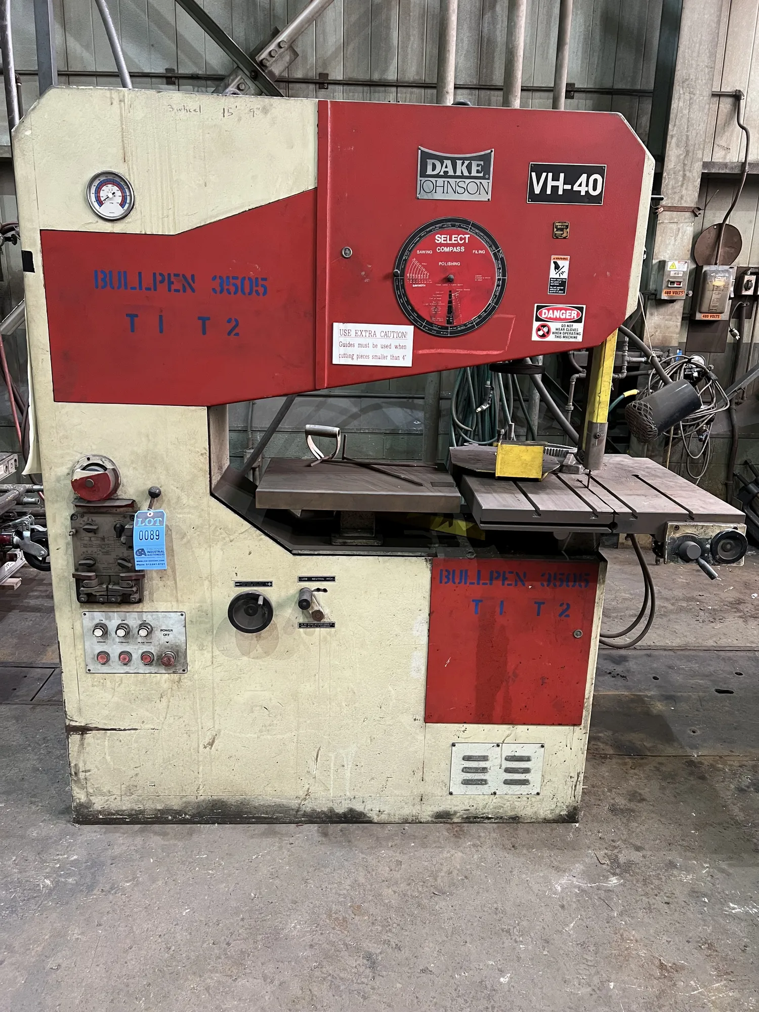 USED DAKE/JOHNSON VH40