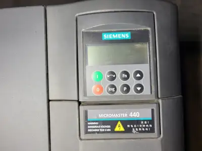 USED SIEMENS 6SE6440-2UD33-7EB1