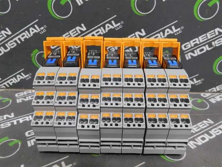 Used PHOENIX CONTACT 2900 93 1 Relays & Switches | Green Industrial #679801