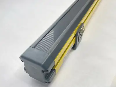 Used Leuze COMPACT Safety Light Curtain Receiver And Transmitter Light Curtains & Grids Michigan US | Maverick Industrial Sales #1400822