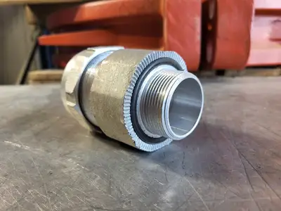 NEW THOMAS & BETTS ST150-472