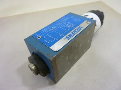 USED VICKERS DGMX23PPLFWB40