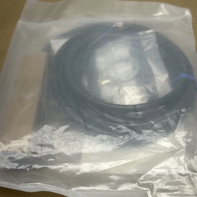 NEW Omron E2E-X10MB1DL18